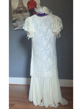 Vintage Handmade Ivory Lace Flutter Sleeve Sheer Overlay Boho Wedding Dress Sz M
